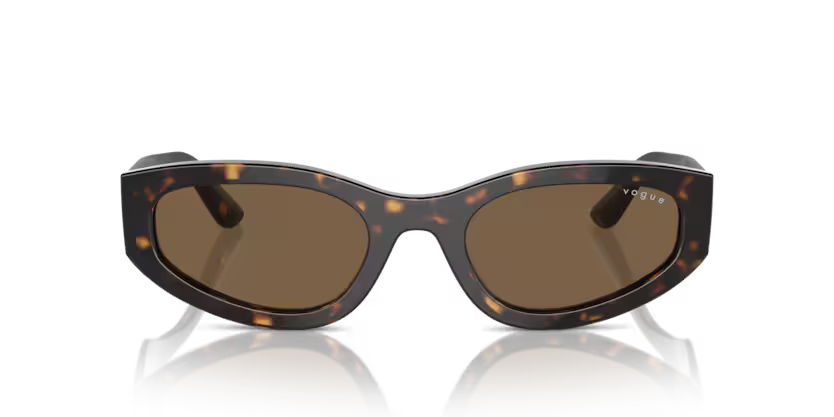 0VO5585S__W65673__P21__shad__fr Óculos de Sol Vogue 0VO5585S - Havana W65673 - Imagem 1